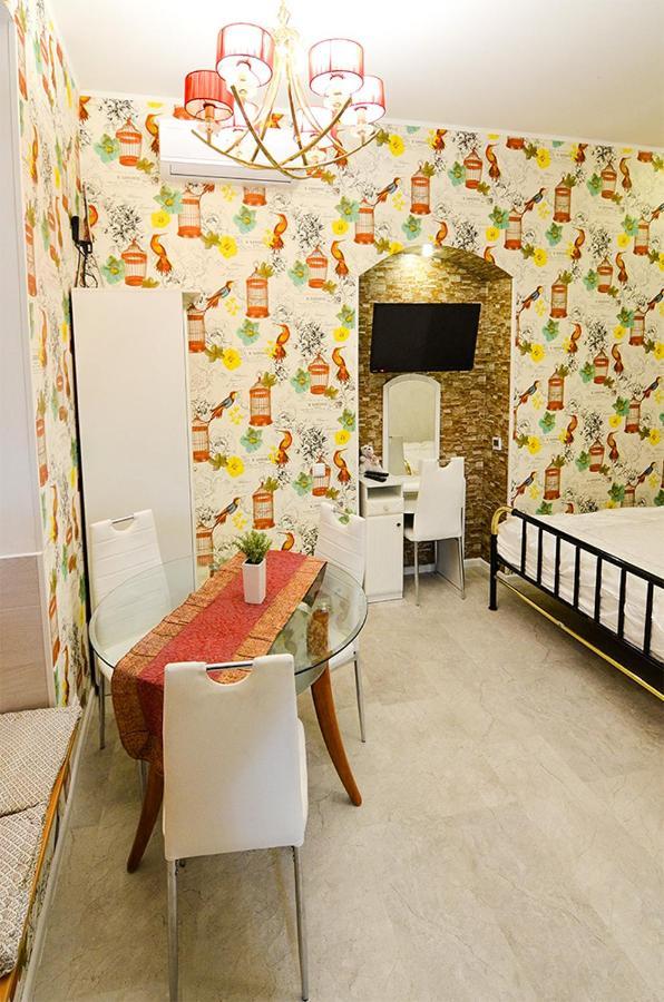 Apartments Leopolli Near Opera House Lviv Kültér fotó