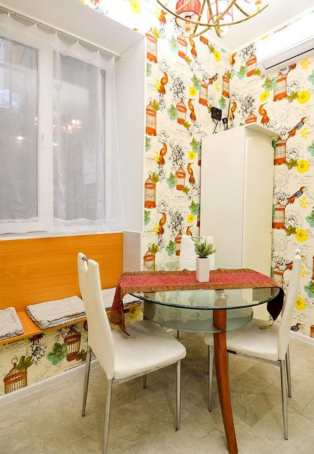 Apartments Leopolli Near Opera House Lviv Kültér fotó